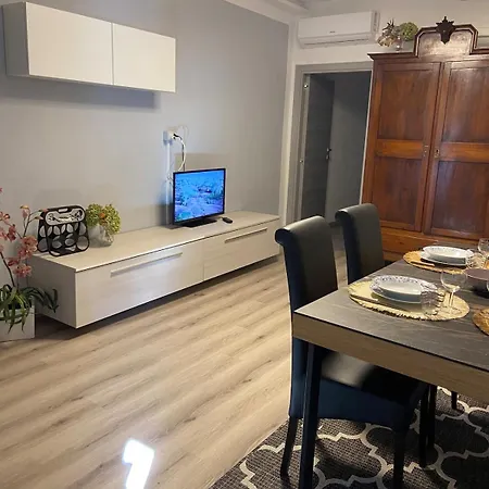 Apartment Casa Modna Modena